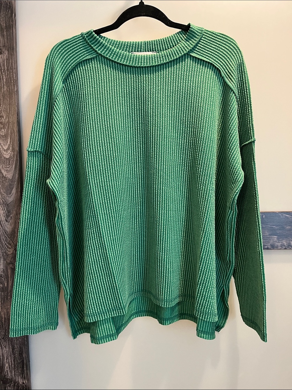 Zenana Outfitters Green Ribbed Long Sleeve Crewneck Top